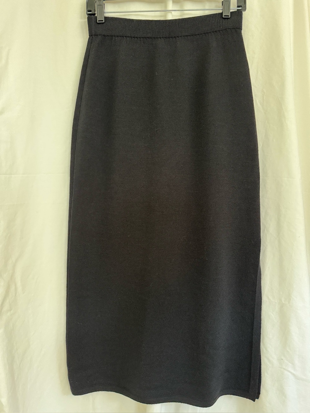 ST JOHN Collection Classic Black Santana Knit Midi Skirt